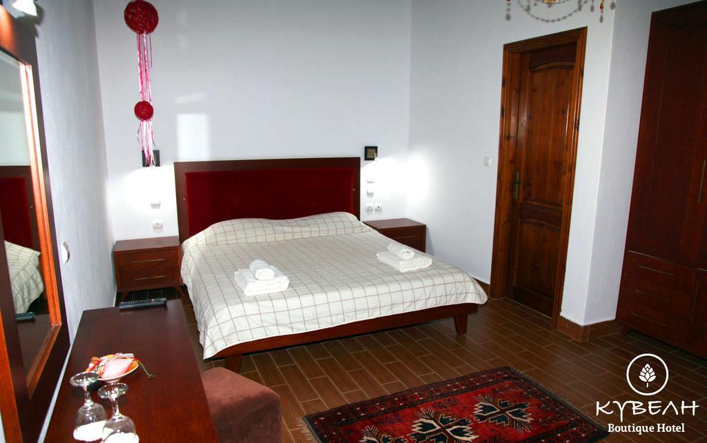 Kyveli Hotel Palaioi Poroi Bagian luar foto